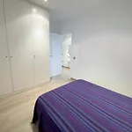Renovado En Primera Linea De Playa En Roses, Aire Acondicionado Y Ascensor - Hisp-312-21 * Rosas