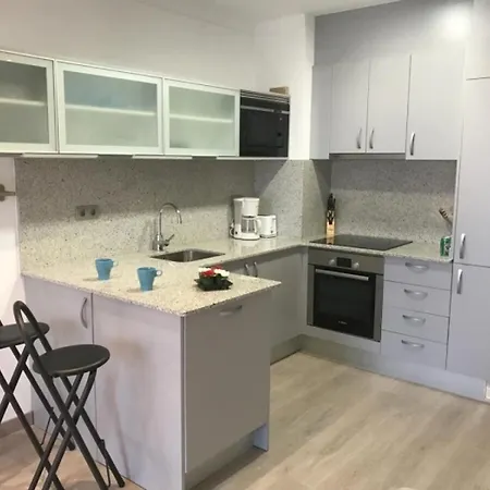 Lägenhet Renovado En Primera Linea De Playa En Roses, Aire Acondicionado Y Ascensor - Hisp-312-21